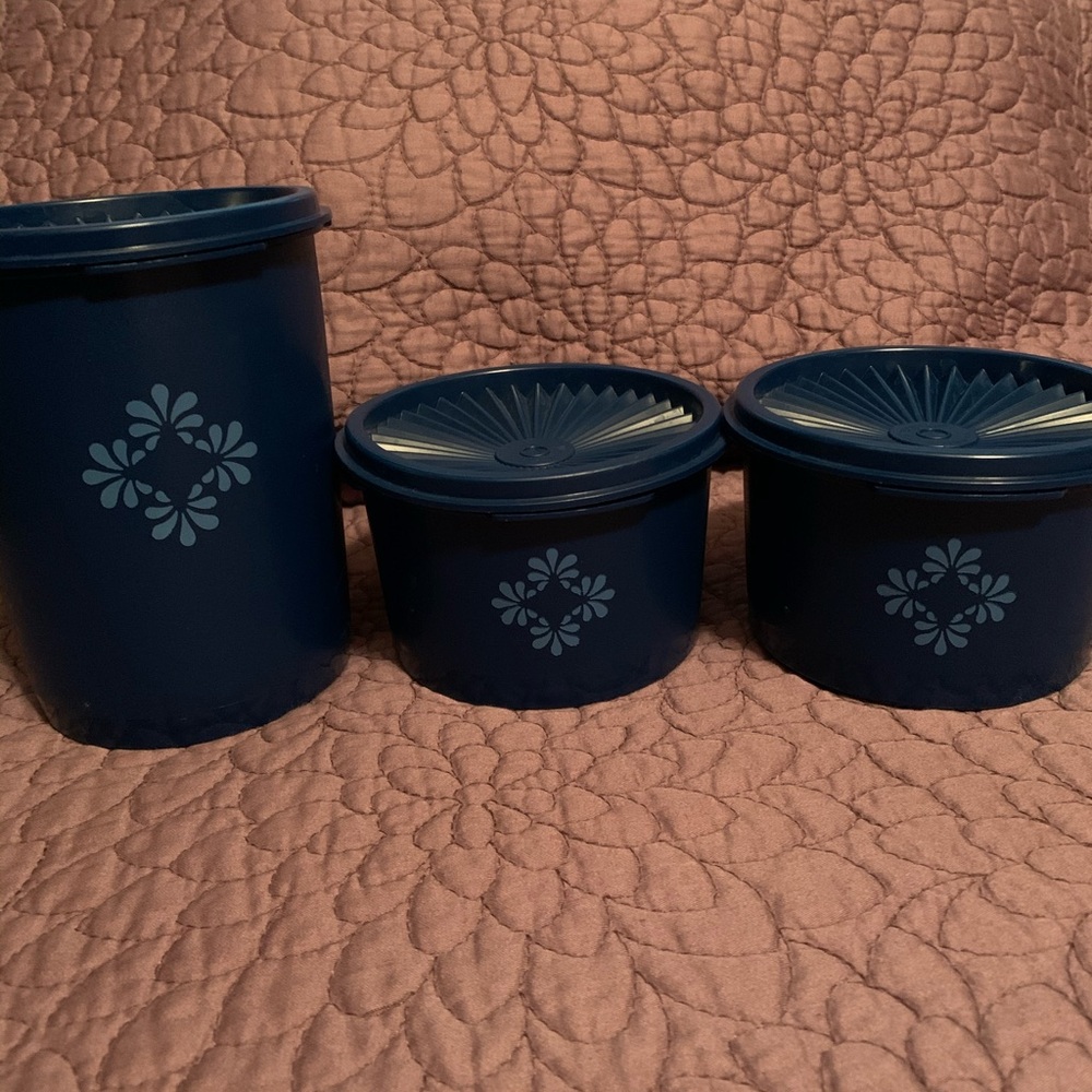 Tupperware containers